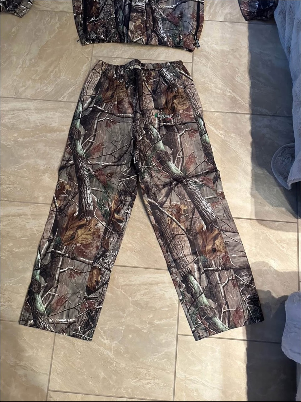 Frogg Toggs brand new men's hunting fishing camo gear wear paints
